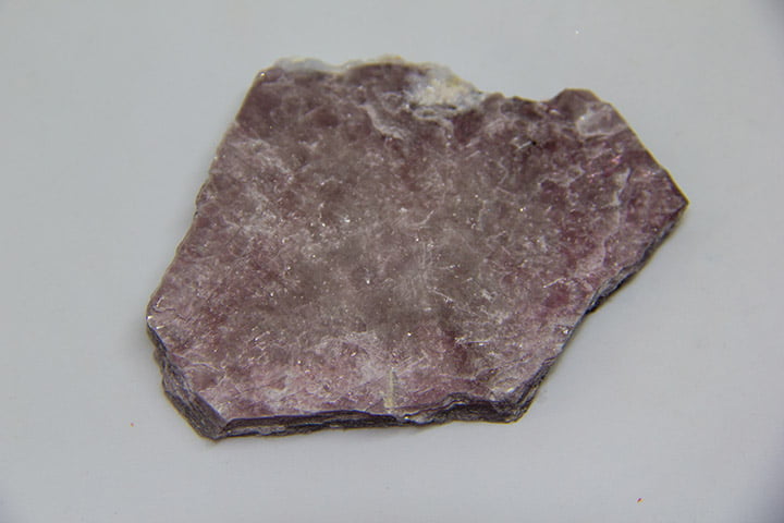 Pedra Mica Roxa Bruta 4x5cm