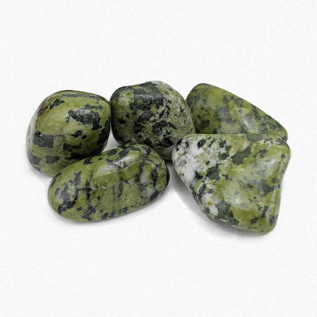 Pedra Jade Nefrita Rolada 80 A 100 Gramas Em Oferta Na Helena Cristais pedra-jade-nefrita-rolada-80-a-100-gramas-em-oferta-na-helena-cristais