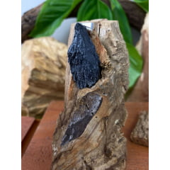 Pingente de Pedra Cianita Preta (Vassoura de Bruxa) 3,4x5,2cm