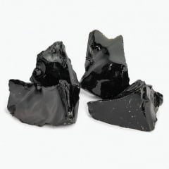 Pedra Obsidiana Negra BRUTA 200 A 250 G 10305